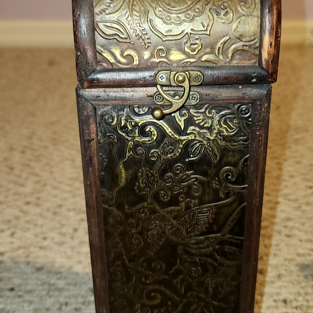 Vintage Wineholder
